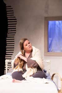 Not Medea, photo 25 of 59